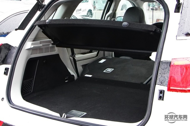 2015款 2.0T 手動兩驅尊貴型