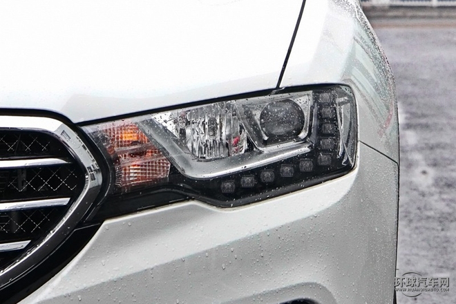 2015款 2.0T 手動兩驅尊貴型