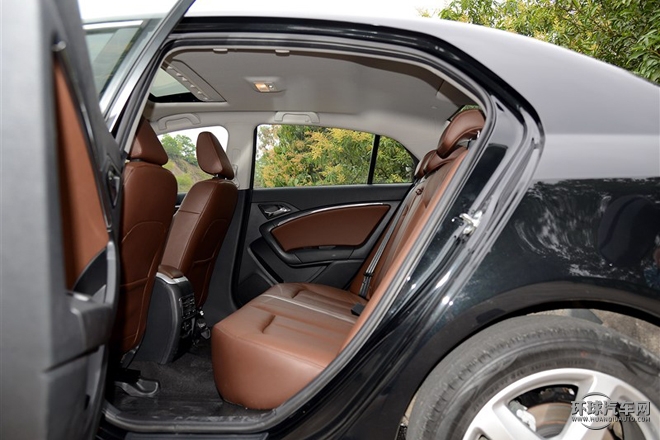 2015款 1.8T 自動(dòng)旗艦型