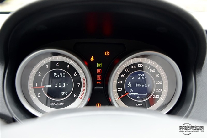 2015款 1.8T 自動旗艦型