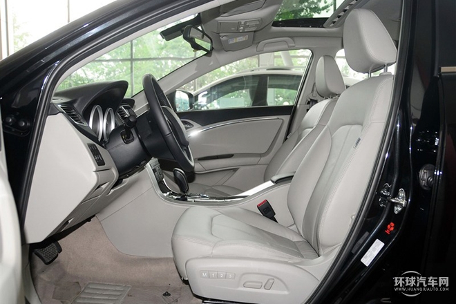 2015款 1.8T 自動尊貴型