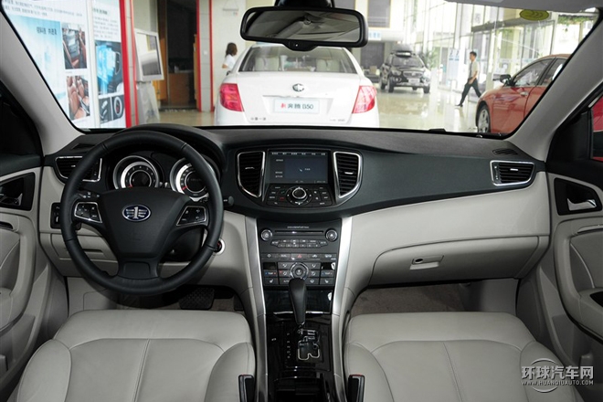 2015款 1.8T 自動尊貴型