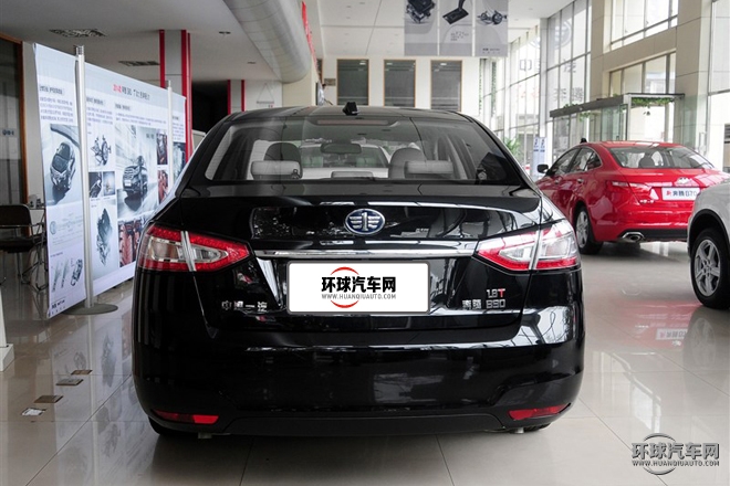 2015款 1.8T 自動尊貴型