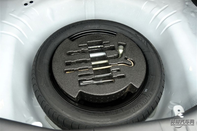 2015款 2.0T 自動豪華型