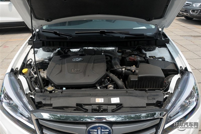 2015款 2.0T 自動豪華型