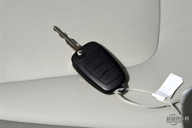 2015款 1.8T 自動豪華型