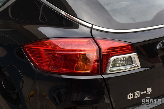 2015款 1.8T 自動(dòng)豪華型