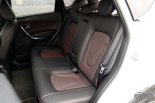 2015款 1.8T 自動運動型