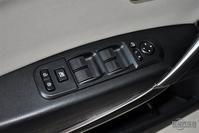 2015款 2.0L 手動(dòng)豪華型