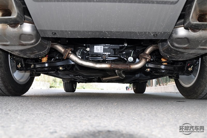 2015款 2.0L 手動基本型