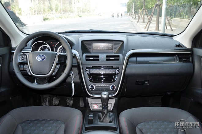 2015款 2.0L 手動基本型