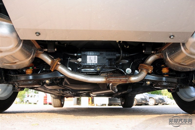 2015款 2.0L 自動豪華型