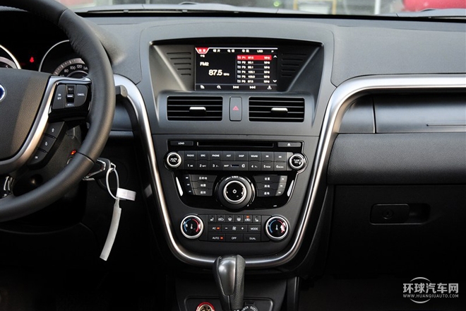 2015款 2.0L 自動豪華型