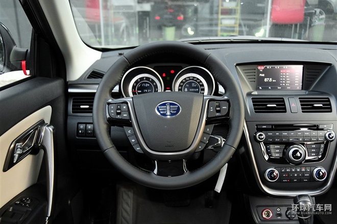 2015款 2.0L 自動豪華型