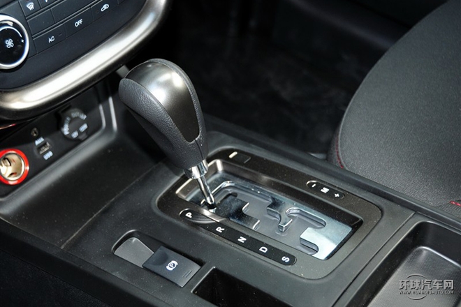 2015款 2.0L 自動(dòng)舒適型