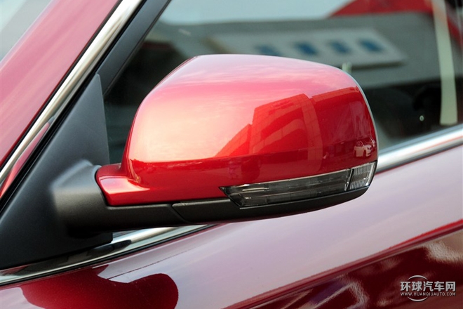 2015款 2.0L 自動舒適型