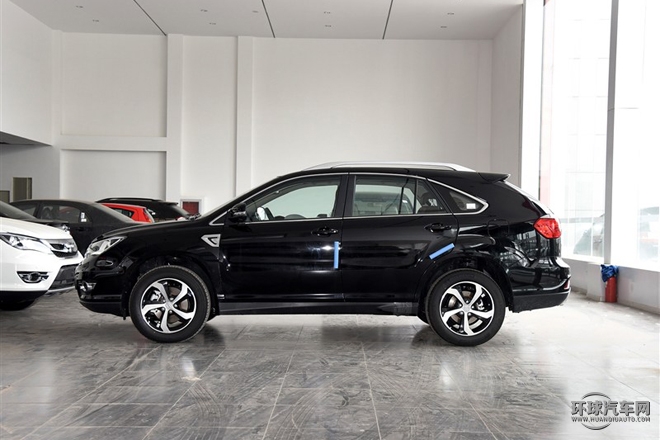 2015款 1.5T 升級版 手動豪華型