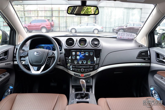 2015款 2.0T 升級(jí)版 自動(dòng)旗艦型