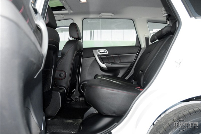 2015款 升級(jí)版 1.5T 手動(dòng)兩驅(qū)精英型