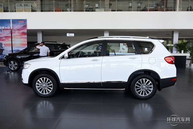 2015款 運動版 1.5T 自動兩驅尊享型