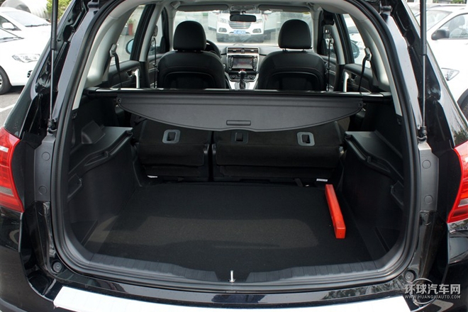 2015款 運(yùn)動(dòng)版 1.5T 自動(dòng)兩驅(qū)豪華型