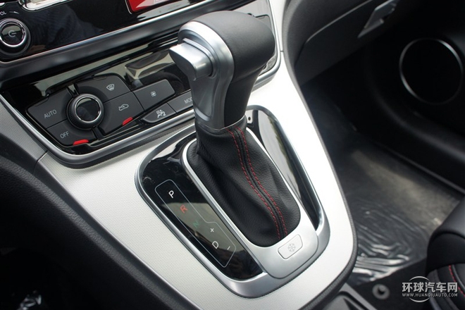 2015款 運動版 1.5T 自動兩驅豪華型