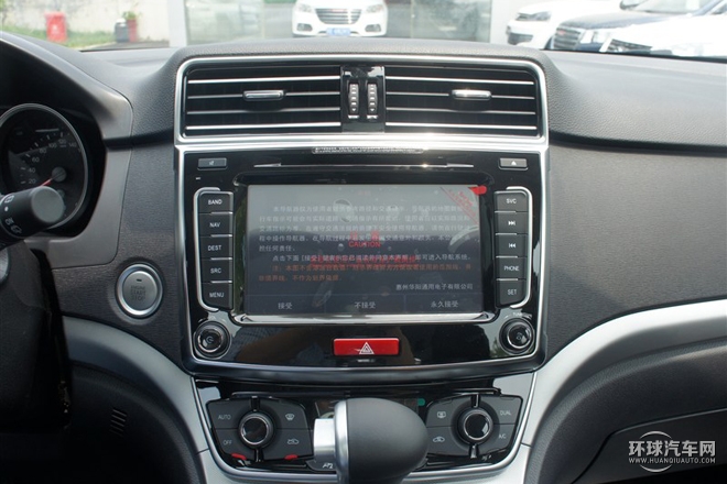 2015款 運動版 1.5T 自動兩驅豪華型