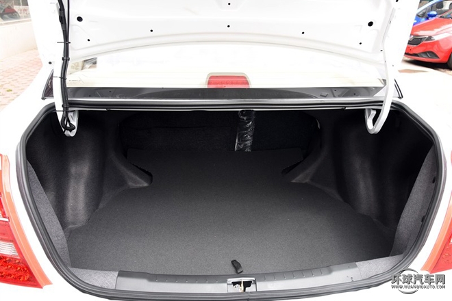 2015款 1.5L 手動進取型