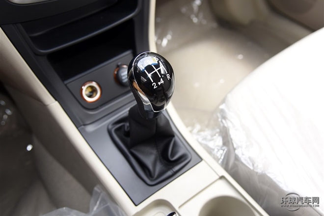 2015款 1.5L 手動進取型