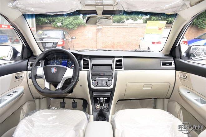 2015款 1.5L 手動進取型