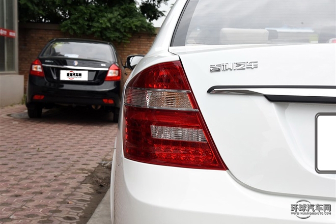 2015款 1.5L 手動進取型