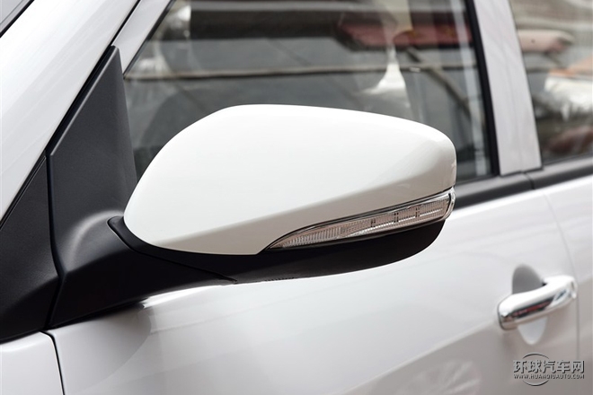 2015款 1.5L 手動進取型