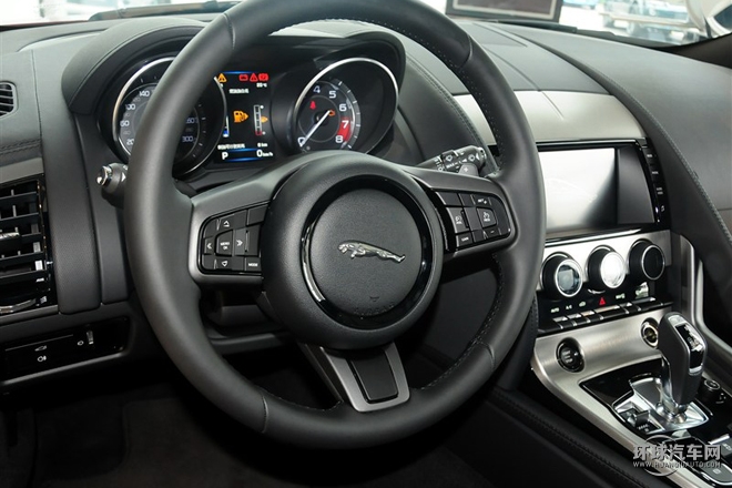 2016款 3.0T 硬頂版