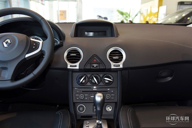 2015款 2.0L 兩驅標準版