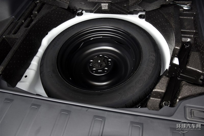 2015款 2.0L 兩驅(qū)時(shí)尚版