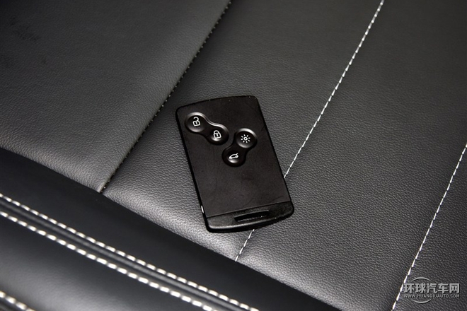 2015款 2.0L 兩驅(qū)時(shí)尚版