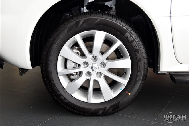 2015款 2.0L 兩驅(qū)時(shí)尚版