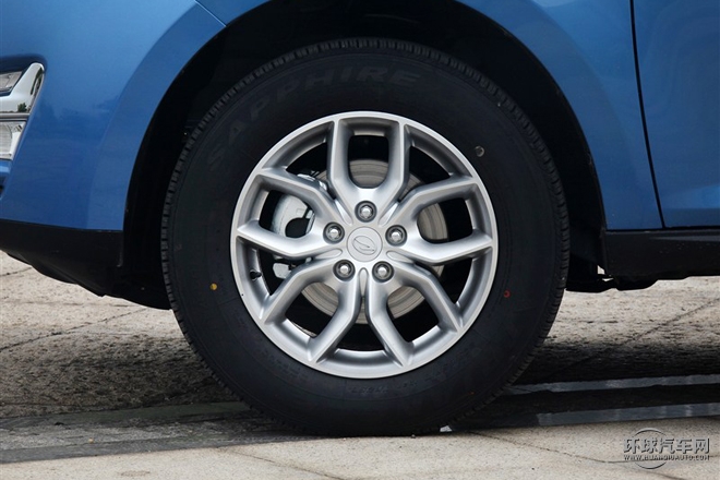 2015款 1.5T CVT創領版