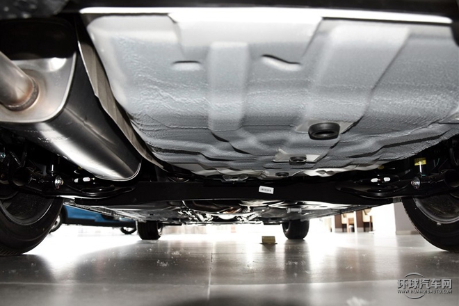 2015款 1.8T 自動智尊型