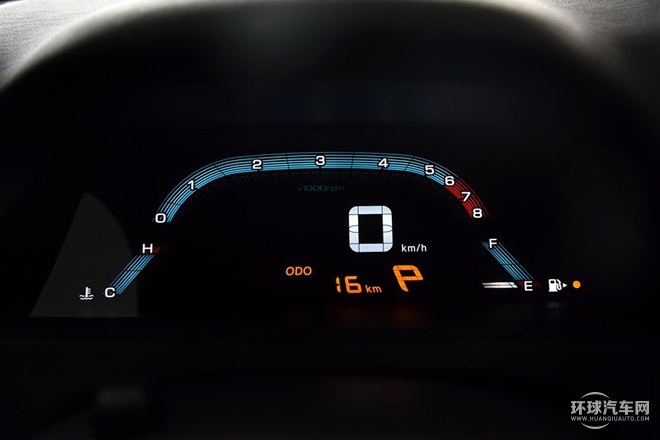 2015款 1.8T 自動智尊型