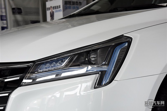 2015款 1.8T 自動智尊型