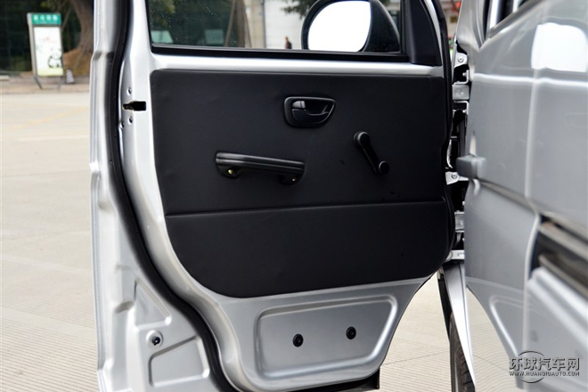 2015款 1.0L基本型非空調C10