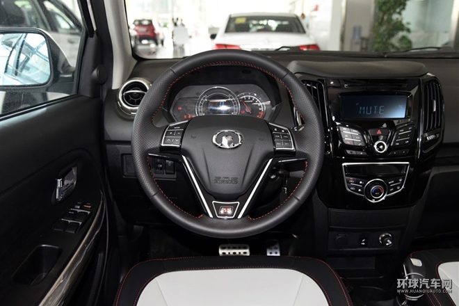 2015款 1.5L AMT舒適型