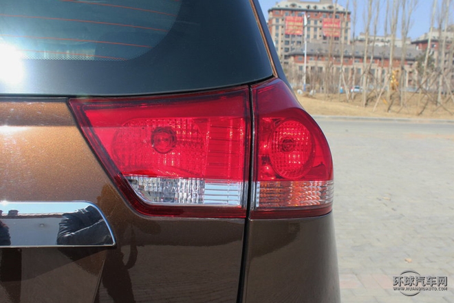 2015款 1.5L 手動豪華型