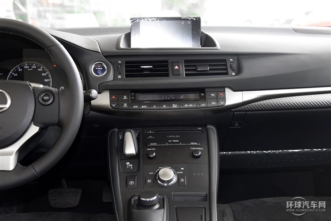 2015款 CT200h 暗夜騎士版