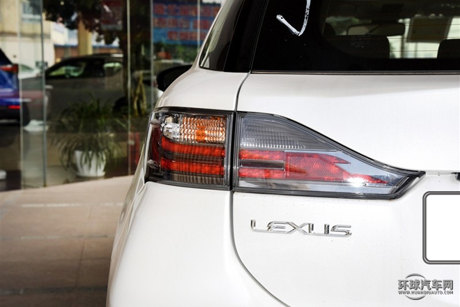 2015款 CT200h 暗夜騎士版