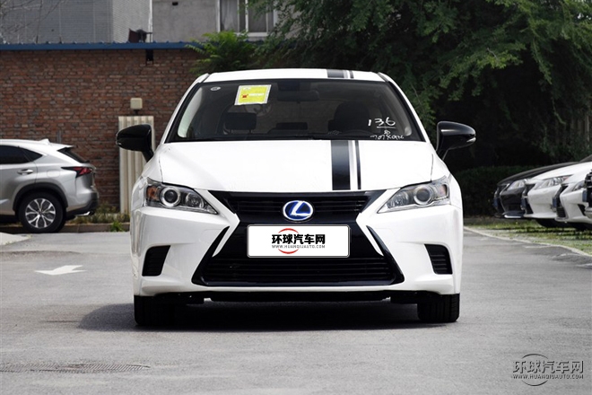 2015款 CT200h 暗夜騎士版