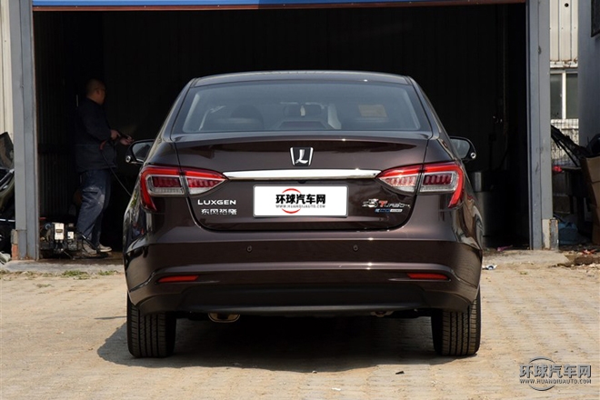 2015款 1.8T 自動(dòng)旗艦型