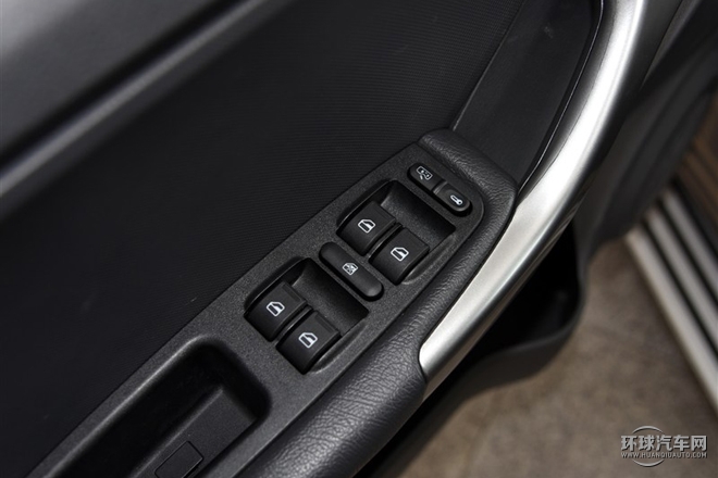 2015款 1.6L MT 風(fēng)尚周年運(yùn)動(dòng)版