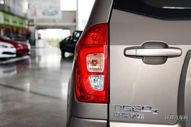 2015款 1.6L MT 風尚周年運動版